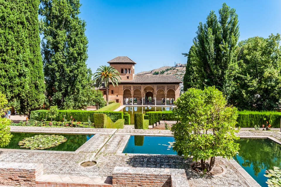 Visita a Alhambra y Palacios Nazaríes