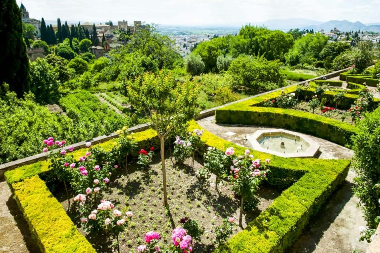 Visita a Alhambra y Palacios Nazaries 11 768x511